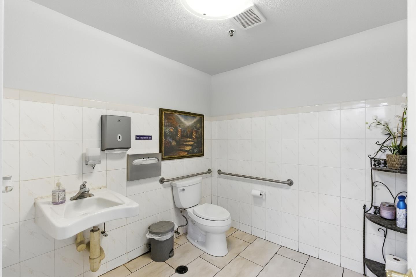 Detail Gallery Image 25 of 37 For 734 14th St #1,  San Francisco,  CA 94114 - – Beds | – Baths