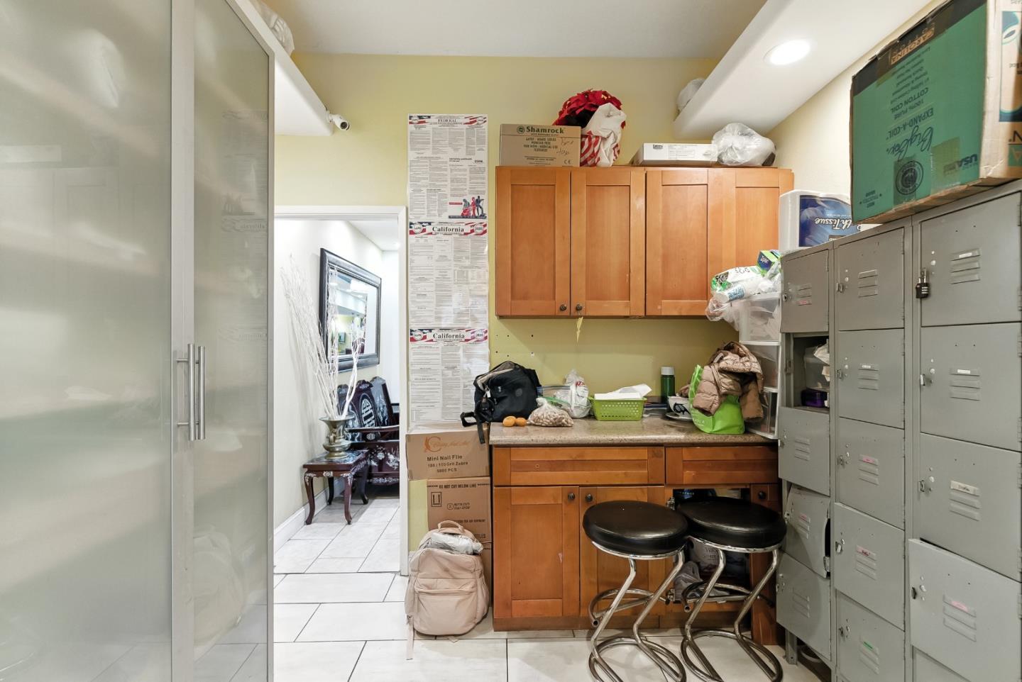 Detail Gallery Image 30 of 37 For 734 14th St #1,  San Francisco,  CA 94114 - – Beds | – Baths
