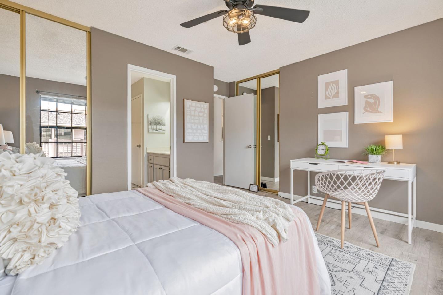 Detail Gallery Image 20 of 37 For 1542 Vista Del Sol, San Mateo,  CA 94404 - 2 Beds | 2 Baths