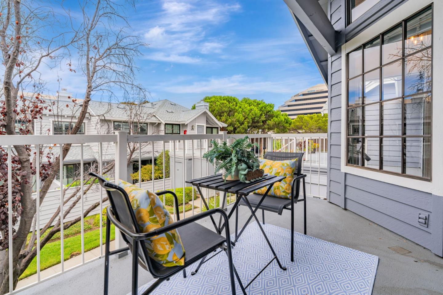 Detail Gallery Image 28 of 37 For 1542 Vista Del Sol, San Mateo,  CA 94404 - 2 Beds | 2 Baths