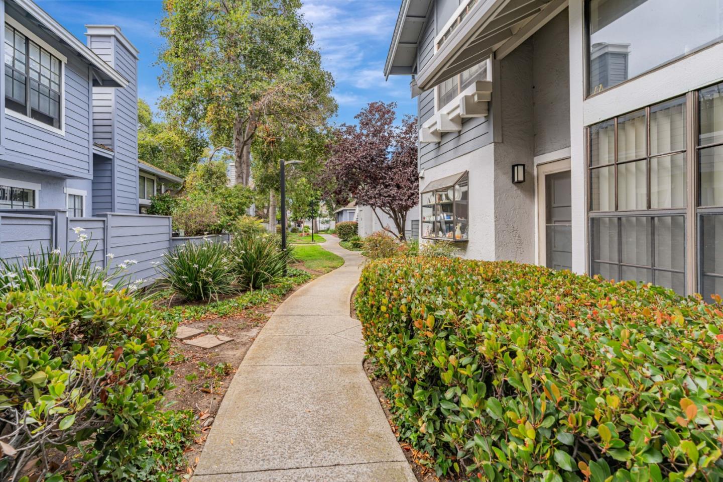 Detail Gallery Image 33 of 37 For 1542 Vista Del Sol, San Mateo,  CA 94404 - 2 Beds | 2 Baths