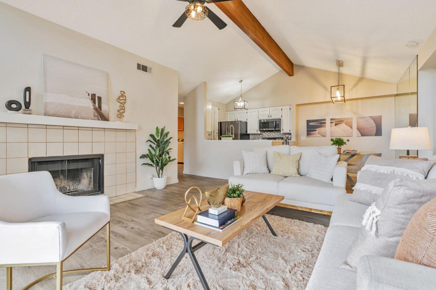 Detail Gallery Image 6 of 37 For 1542 Vista Del Sol, San Mateo,  CA 94404 - 2 Beds | 2 Baths