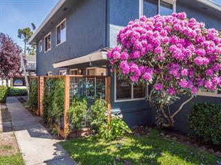Detail Gallery Image 1 of 7 For 1470 42nd Ave #2,  Capitola,  CA 95010 - 2 Beds | 1 Baths
