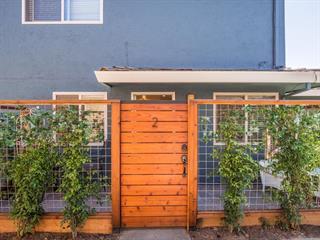Detail Gallery Image 2 of 7 For 1470 42nd Ave #2,  Capitola,  CA 95010 - 2 Beds | 1 Baths