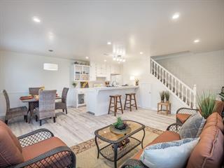 Detail Gallery Image 3 of 7 For 1470 42nd Ave #2,  Capitola,  CA 95010 - 2 Beds | 1 Baths