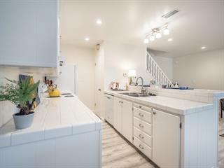 Detail Gallery Image 4 of 7 For 1470 42nd Ave #2,  Capitola,  CA 95010 - 2 Beds | 1 Baths