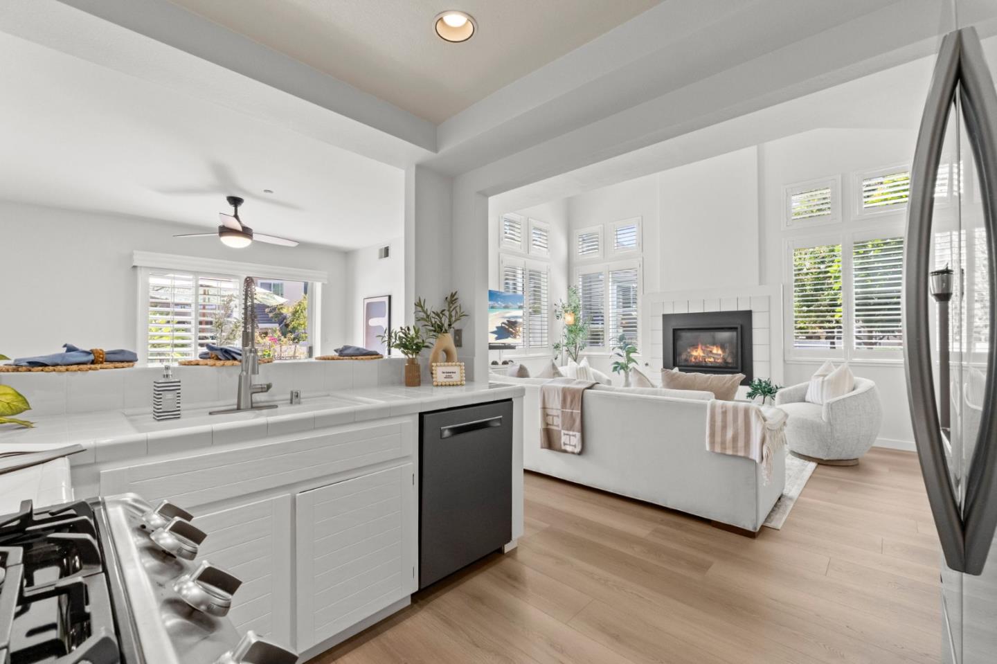 Detail Gallery Image 25 of 59 For 6978 Gregorich Dr #F,  San Jose,  CA 95138 - 3 Beds | 3 Baths