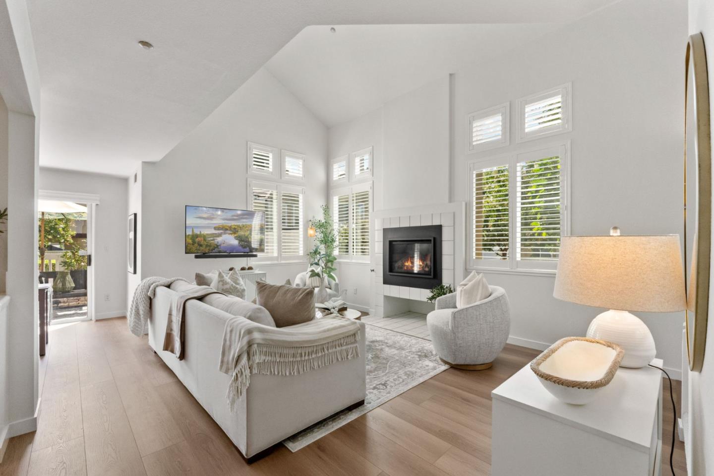 Detail Gallery Image 3 of 59 For 6978 Gregorich Dr #F,  San Jose,  CA 95138 - 3 Beds | 3 Baths