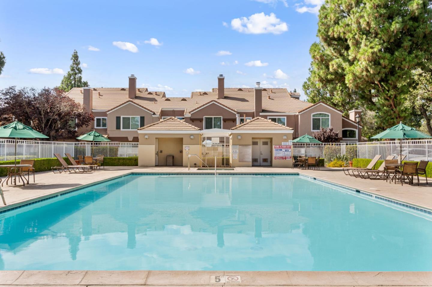 Detail Gallery Image 53 of 59 For 6978 Gregorich Dr #F,  San Jose,  CA 95138 - 3 Beds | 3 Baths