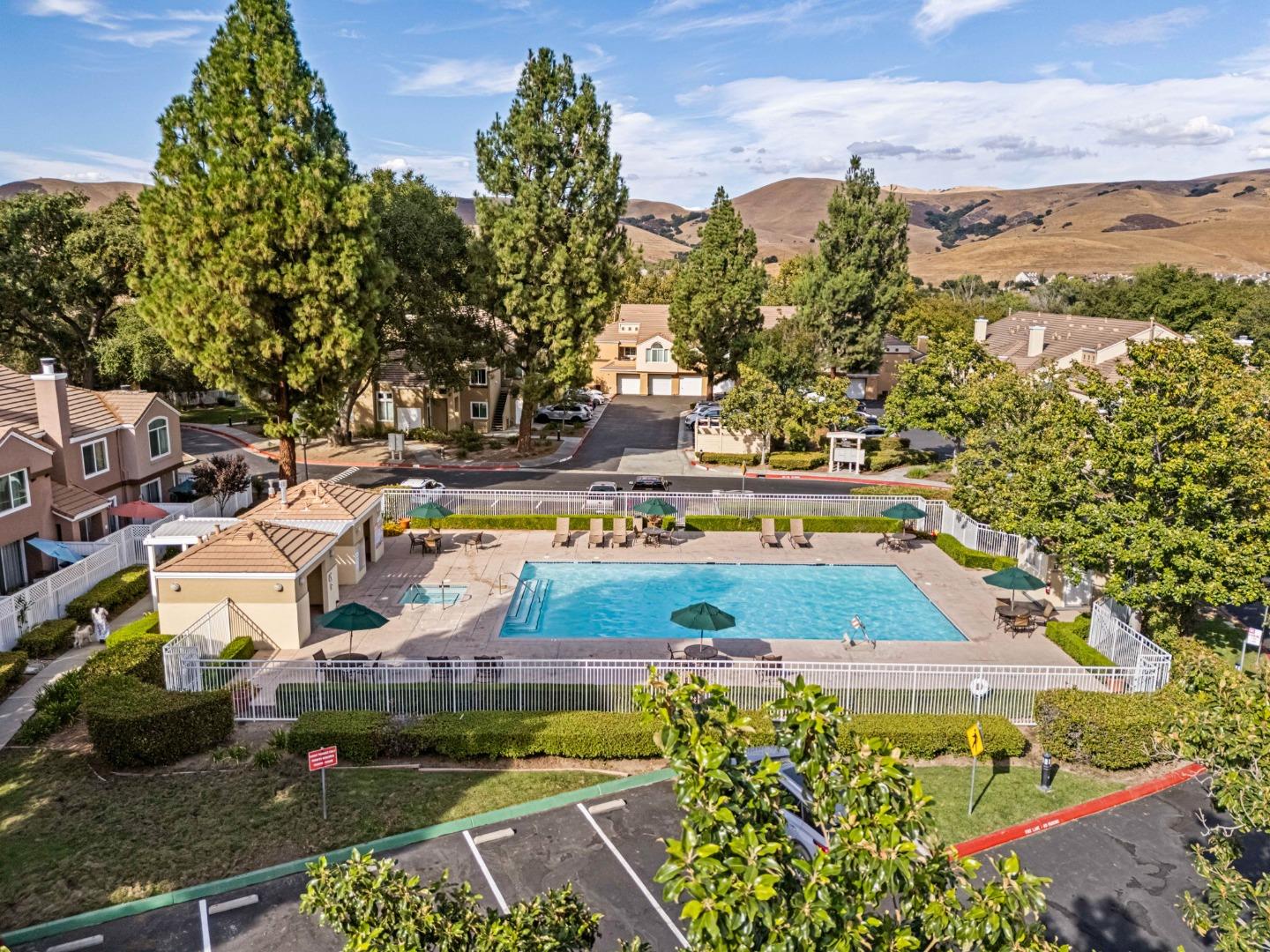 Detail Gallery Image 58 of 59 For 6978 Gregorich Dr #F,  San Jose,  CA 95138 - 3 Beds | 3 Baths