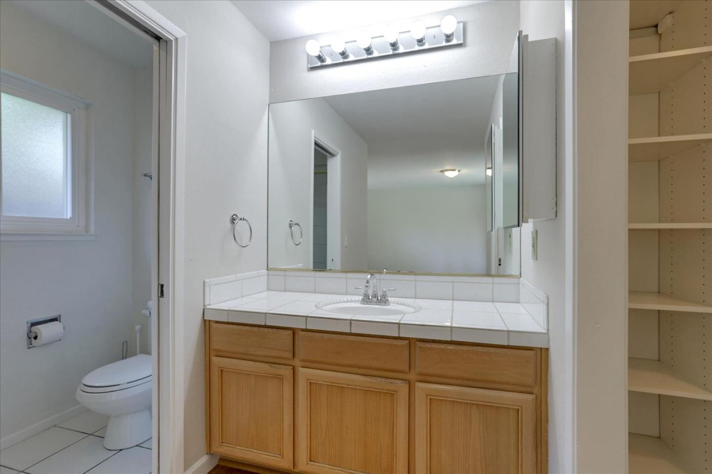Detail Gallery Image 39 of 50 For 2720 Diericx Dr, Mountain View,  CA 94040 - 4 Beds | 2 Baths