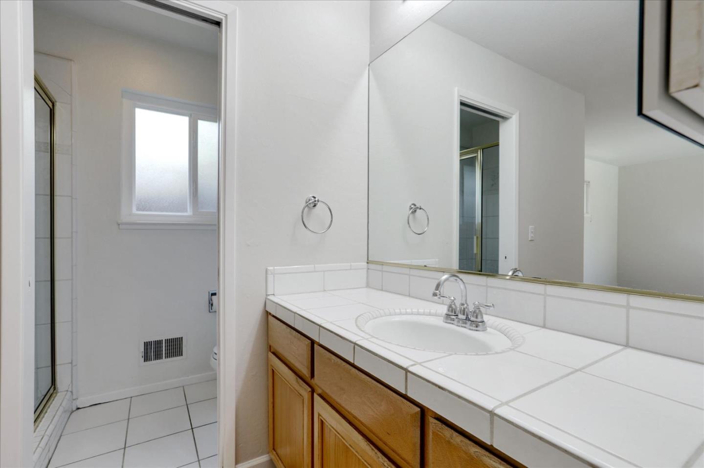 Detail Gallery Image 40 of 50 For 2720 Diericx Dr, Mountain View,  CA 94040 - 4 Beds | 2 Baths