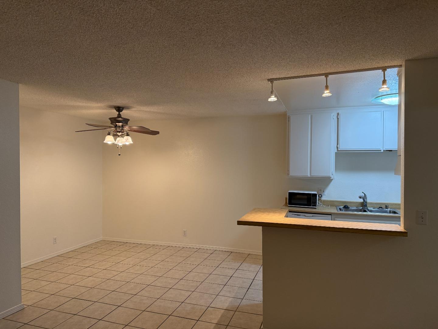 Detail Gallery Image 3 of 12 For 259 N Capitol Ave #131,  San Jose,  CA 95127 - 1 Beds | 1 Baths
