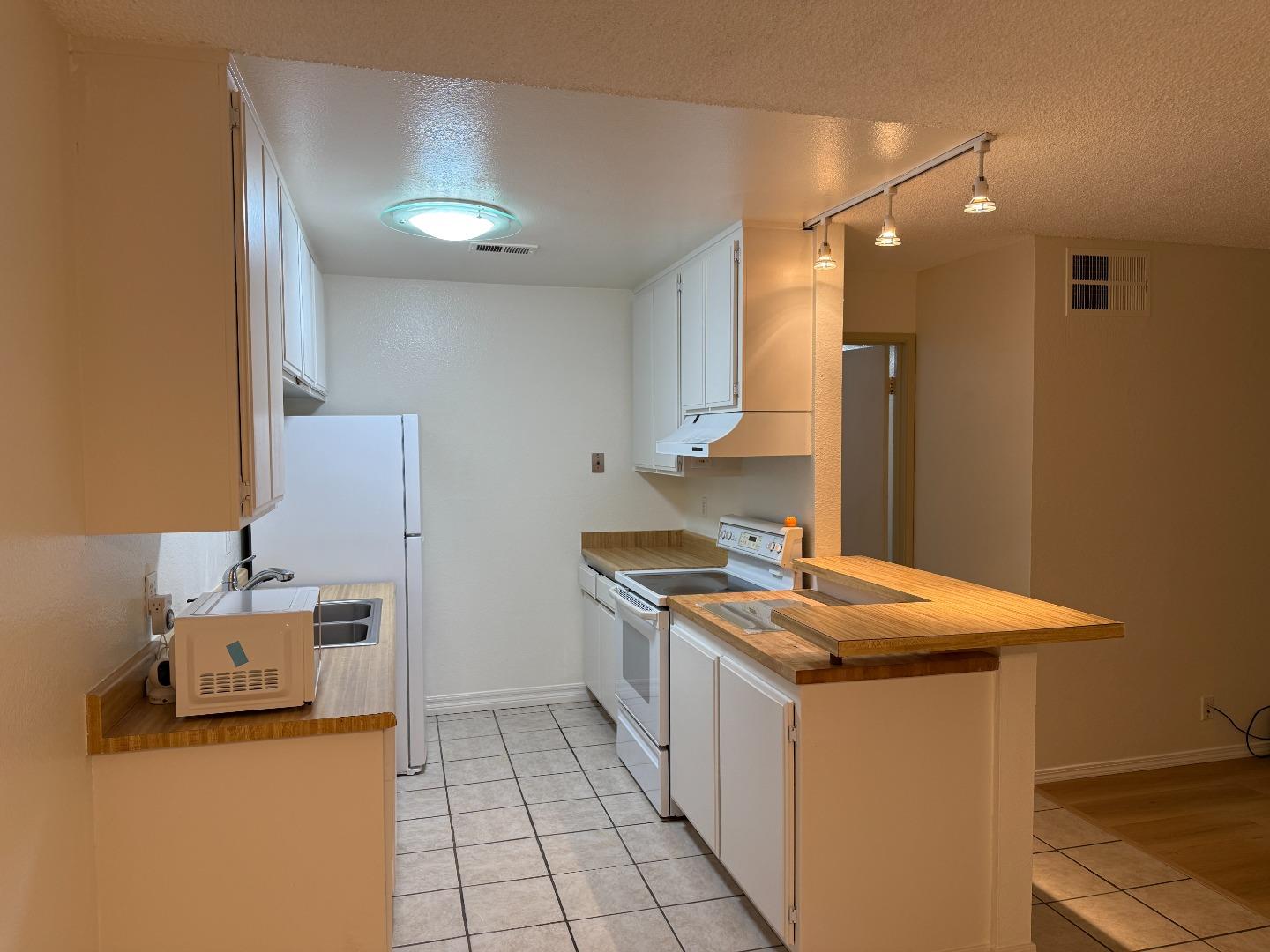 Detail Gallery Image 4 of 12 For 259 N Capitol Ave #131,  San Jose,  CA 95127 - 1 Beds | 1 Baths