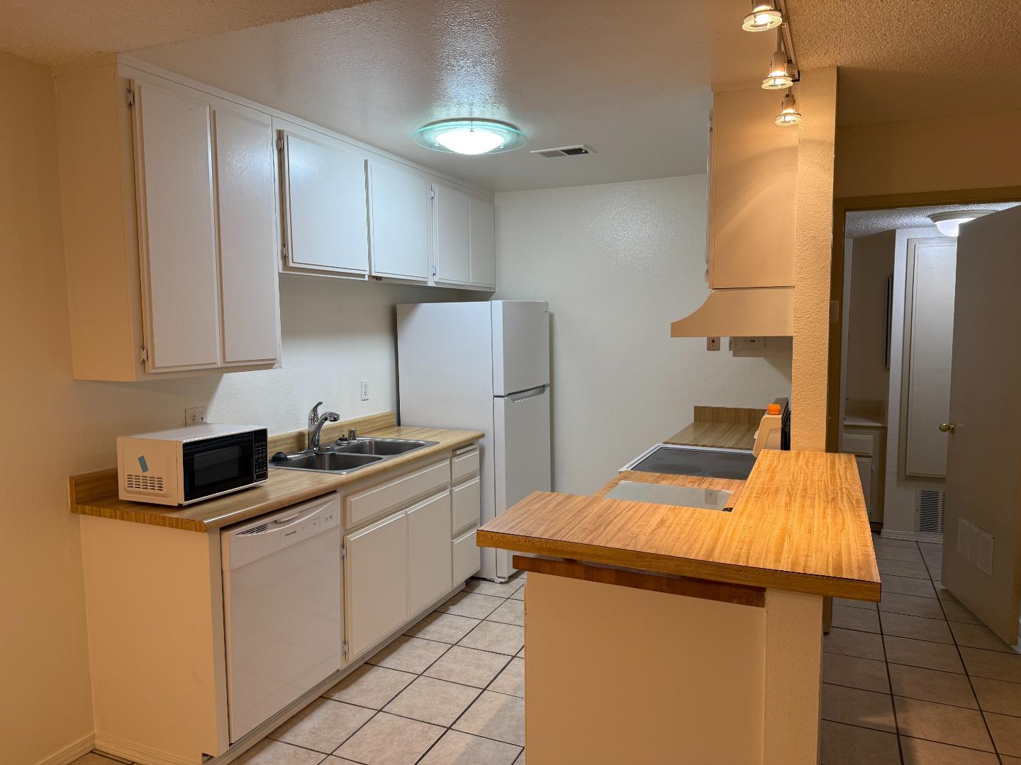 Detail Gallery Image 5 of 12 For 259 N Capitol Ave #131,  San Jose,  CA 95127 - 1 Beds | 1 Baths