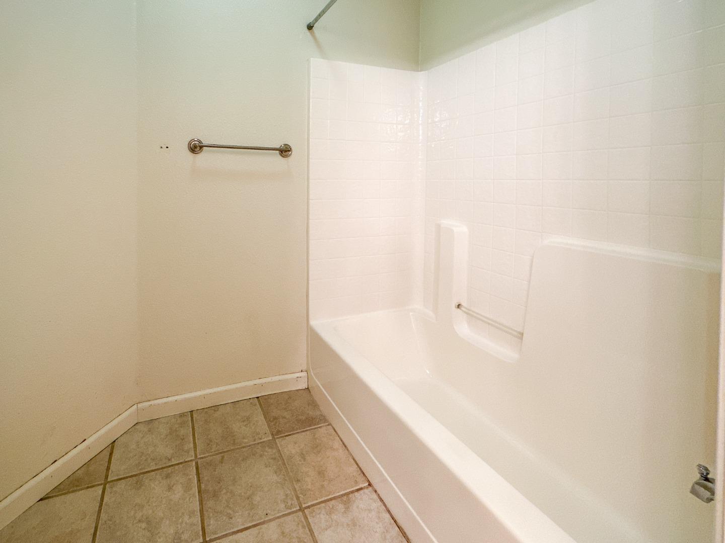Detail Gallery Image 17 of 50 For 4305 Calsite Ct, Antioch,  CA 94509 - 4 Beds | 2/1 Baths