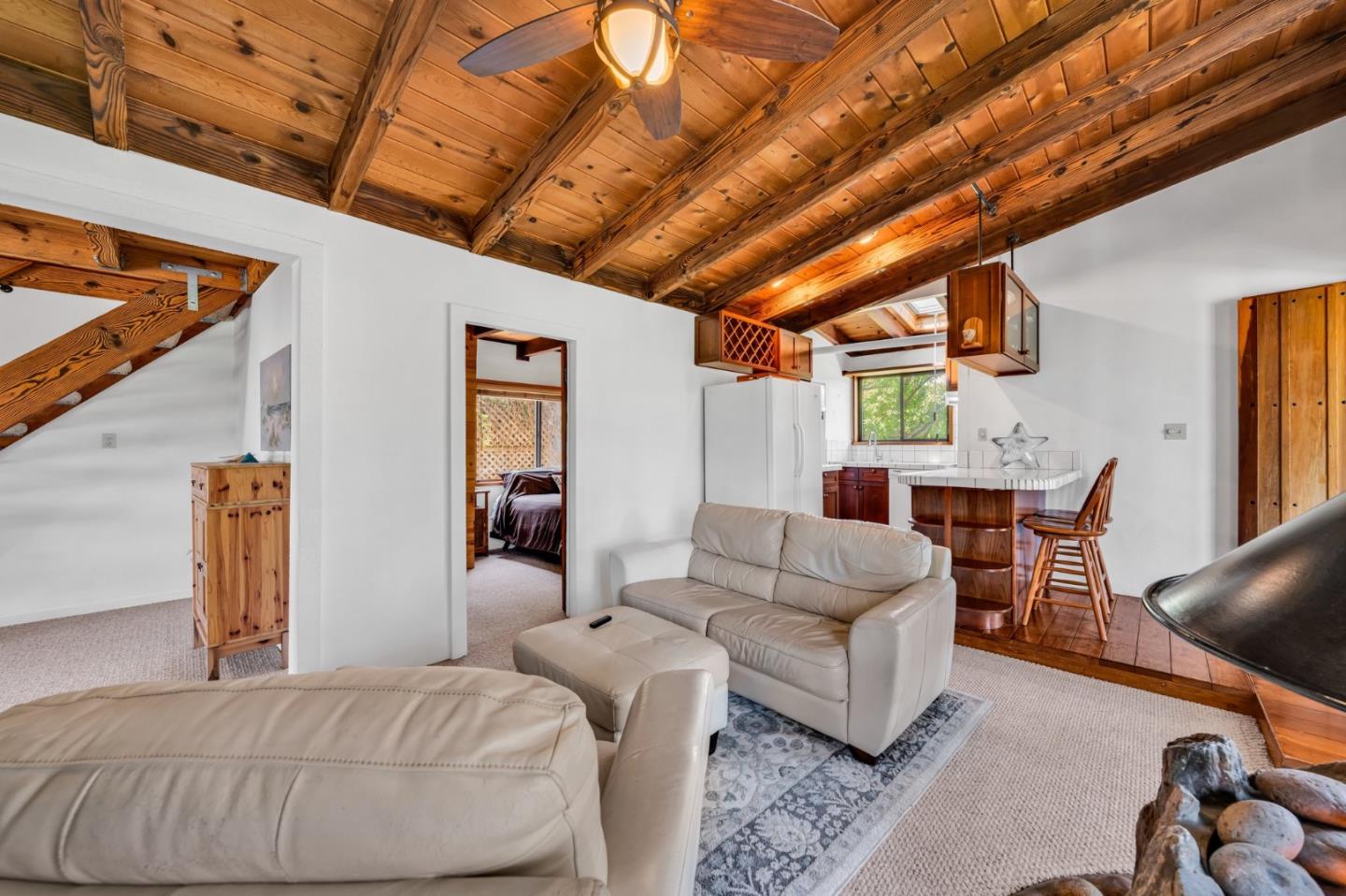 Detail Gallery Image 14 of 75 For 575 Dolores Ave, Half Moon Bay,  CA 94019 - 3 Beds | 3 Baths