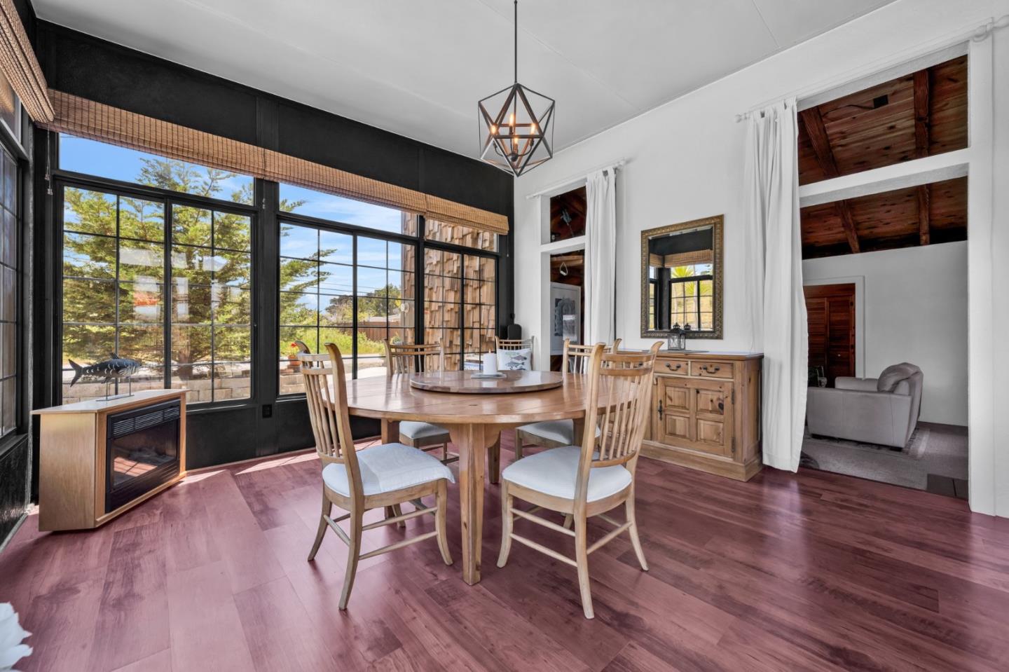 Detail Gallery Image 23 of 75 For 575 Dolores Ave, Half Moon Bay,  CA 94019 - 3 Beds | 3 Baths