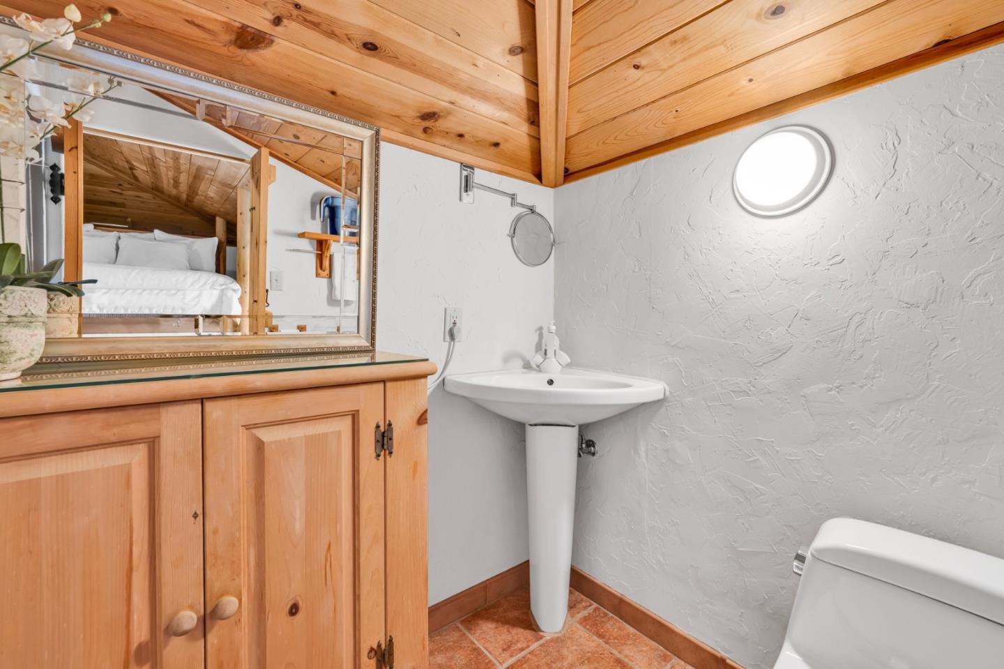 Detail Gallery Image 35 of 75 For 575 Dolores Ave, Half Moon Bay,  CA 94019 - 3 Beds | 3 Baths