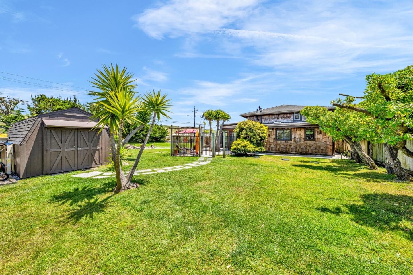 Detail Gallery Image 44 of 75 For 575 Dolores Ave, Half Moon Bay,  CA 94019 - 3 Beds | 3 Baths