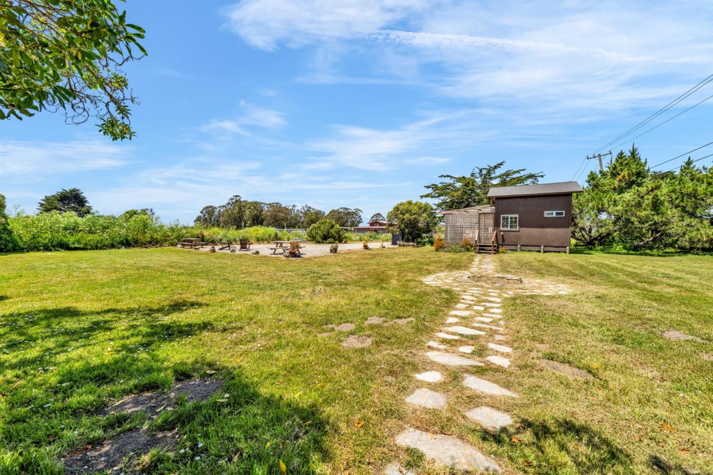 Detail Gallery Image 50 of 75 For 575 Dolores Ave, Half Moon Bay,  CA 94019 - 3 Beds | 3 Baths