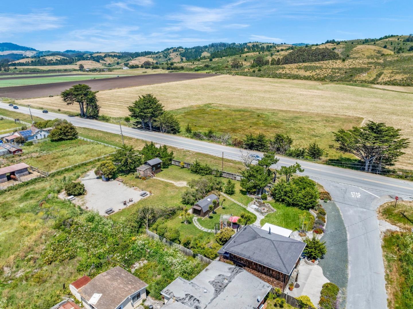 Detail Gallery Image 66 of 75 For 575 Dolores Ave, Half Moon Bay,  CA 94019 - 3 Beds | 3 Baths