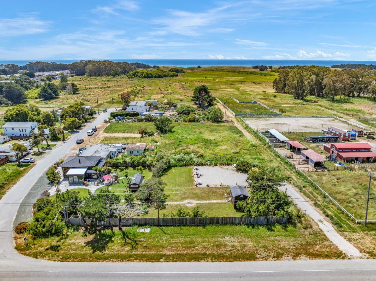 Detail Gallery Image 68 of 75 For 575 Dolores Ave, Half Moon Bay,  CA 94019 - 3 Beds | 3 Baths