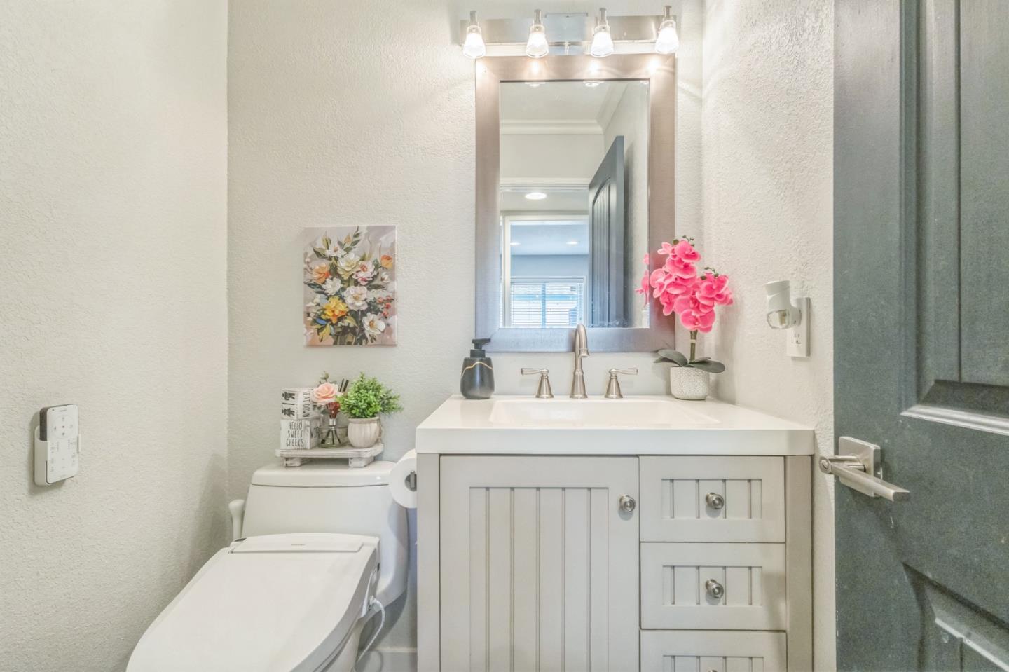 Detail Gallery Image 12 of 28 For 2021 Bridgecastle Ct, San Jose,  CA 95121 - 3 Beds | 2 Baths
