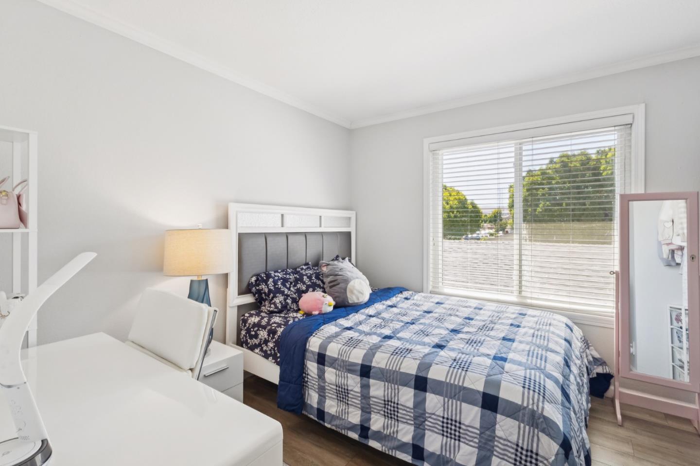 Detail Gallery Image 13 of 28 For 2021 Bridgecastle Ct, San Jose,  CA 95121 - 3 Beds | 2 Baths