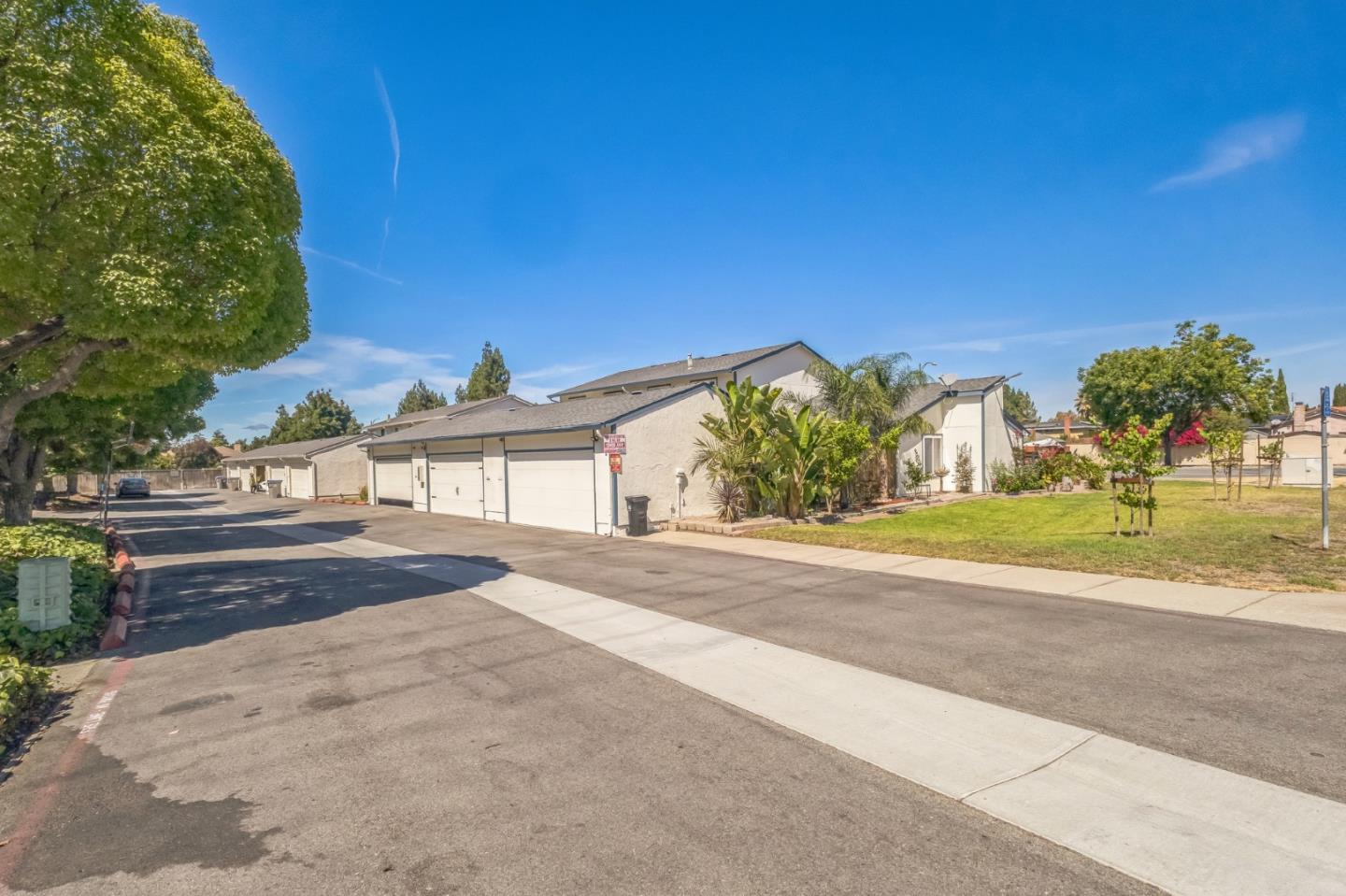 Detail Gallery Image 27 of 28 For 2021 Bridgecastle Ct, San Jose,  CA 95121 - 3 Beds | 2 Baths