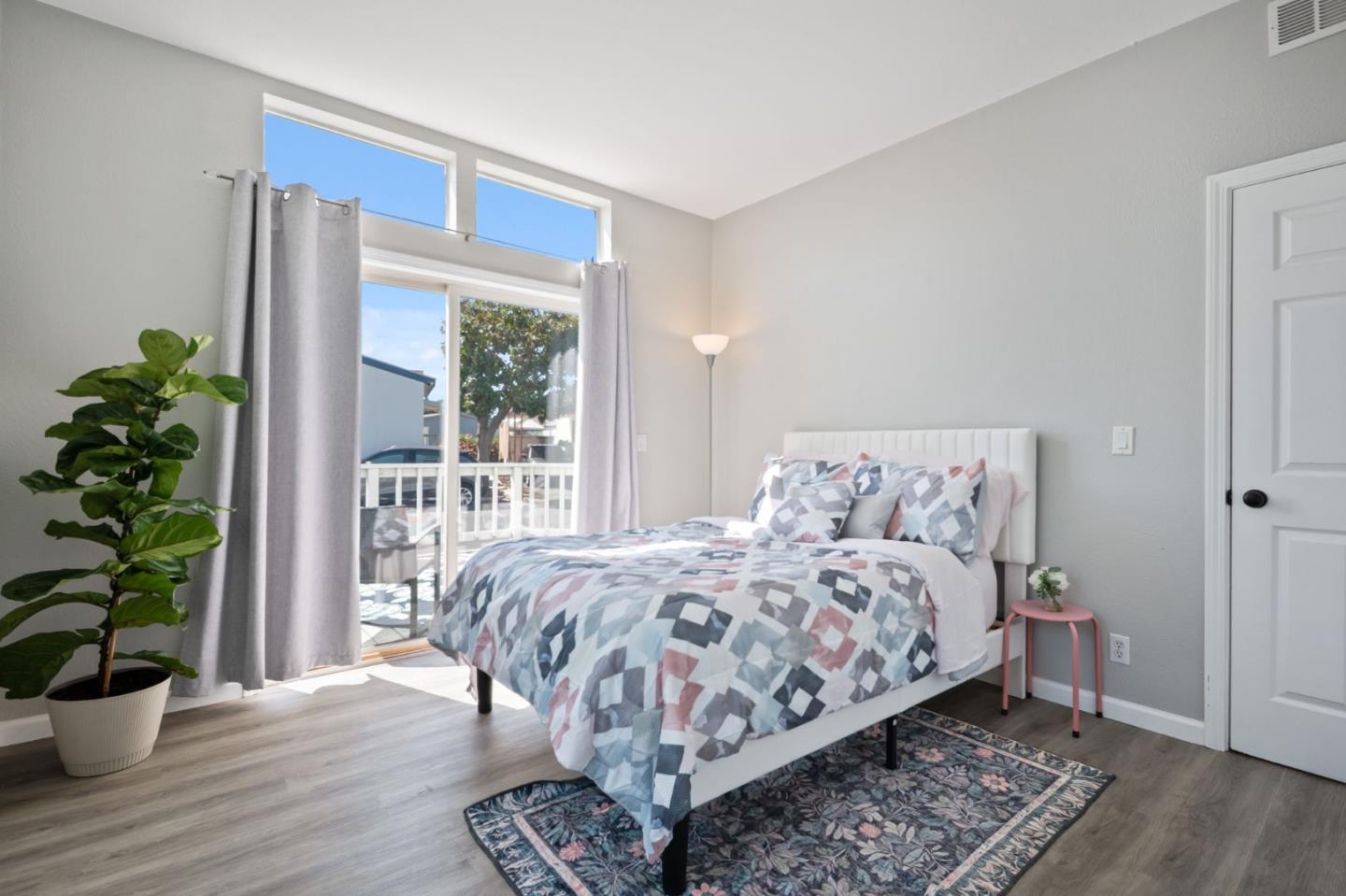 Detail Gallery Image 15 of 29 For 5450 Monterey 54a,  San Jose,  CA 95111 - 3 Beds | 2 Baths