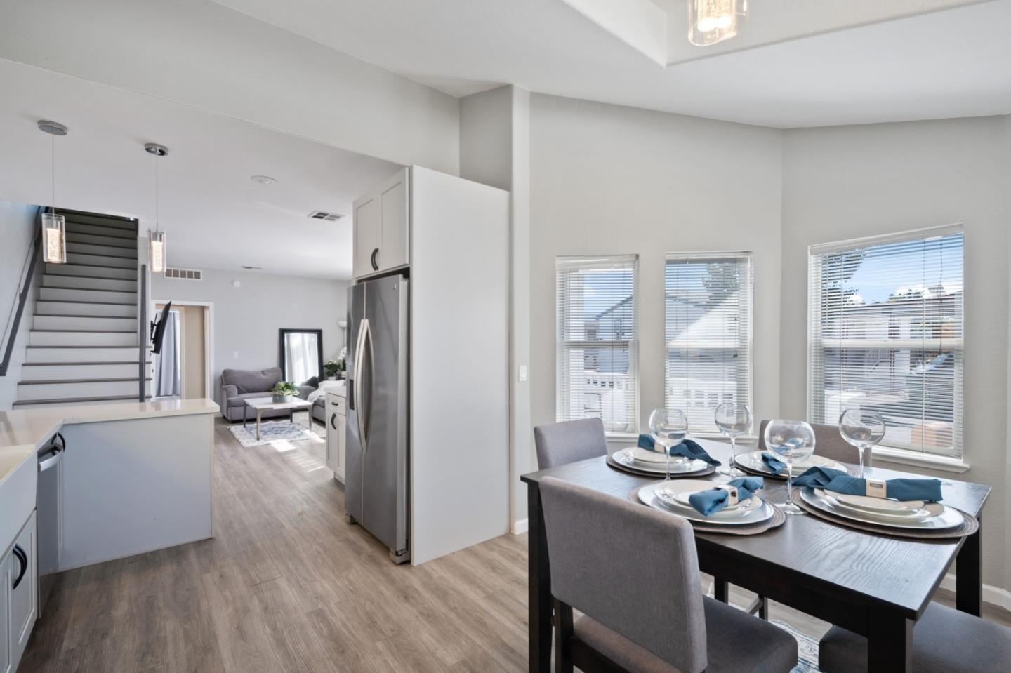 Detail Gallery Image 7 of 29 For 5450 Monterey 54a,  San Jose,  CA 95111 - 3 Beds | 2 Baths