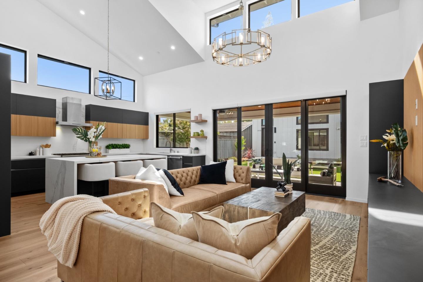 Detail Gallery Image 11 of 49 For 15729 Linda Ave, Los Gatos,  CA 95032 - 4 Beds | 3/1 Baths