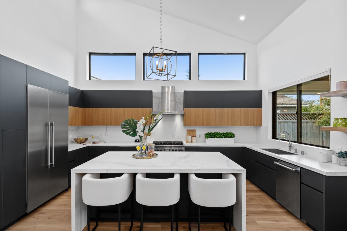 Detail Gallery Image 15 of 49 For 15729 Linda Ave, Los Gatos,  CA 95032 - 4 Beds | 3/1 Baths