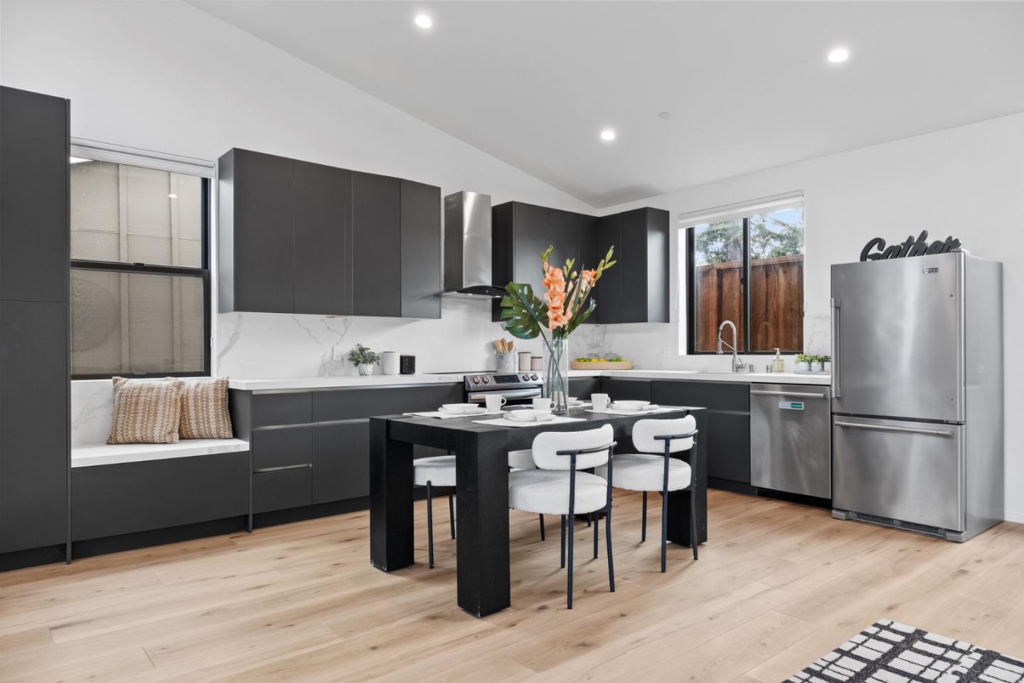 Detail Gallery Image 43 of 49 For 15729 Linda Ave, Los Gatos,  CA 95032 - 4 Beds | 3/1 Baths