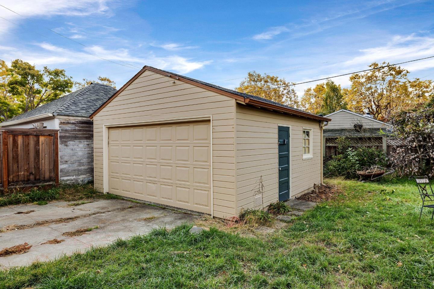 Detail Gallery Image 30 of 31 For 162 Covington St, Oakland,  CA 94605 - 2 Beds | 1 Baths