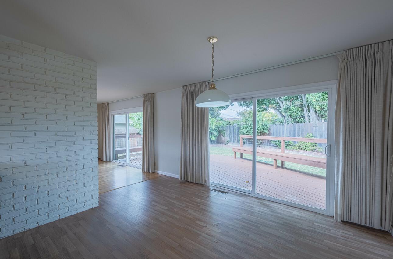 Detail Gallery Image 11 of 34 For 786 Bellarmine Dr, Salinas,  CA 93901 - 4 Beds | 2 Baths