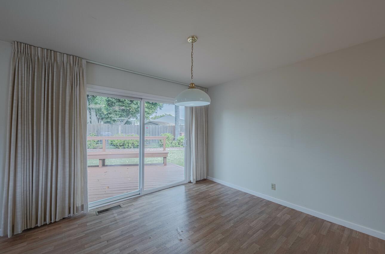 Detail Gallery Image 12 of 34 For 786 Bellarmine Dr, Salinas,  CA 93901 - 4 Beds | 2 Baths