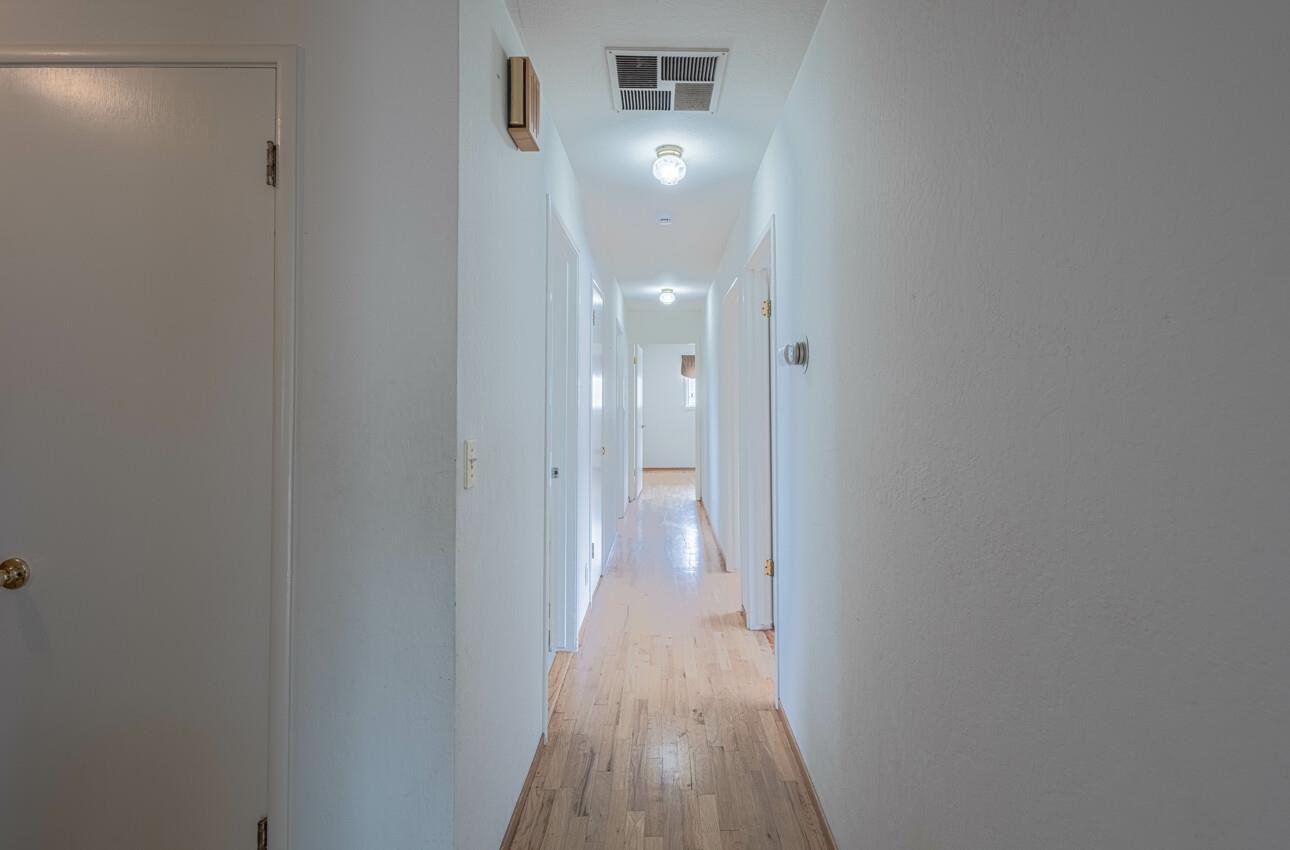 Detail Gallery Image 18 of 34 For 786 Bellarmine Dr, Salinas,  CA 93901 - 4 Beds | 2 Baths