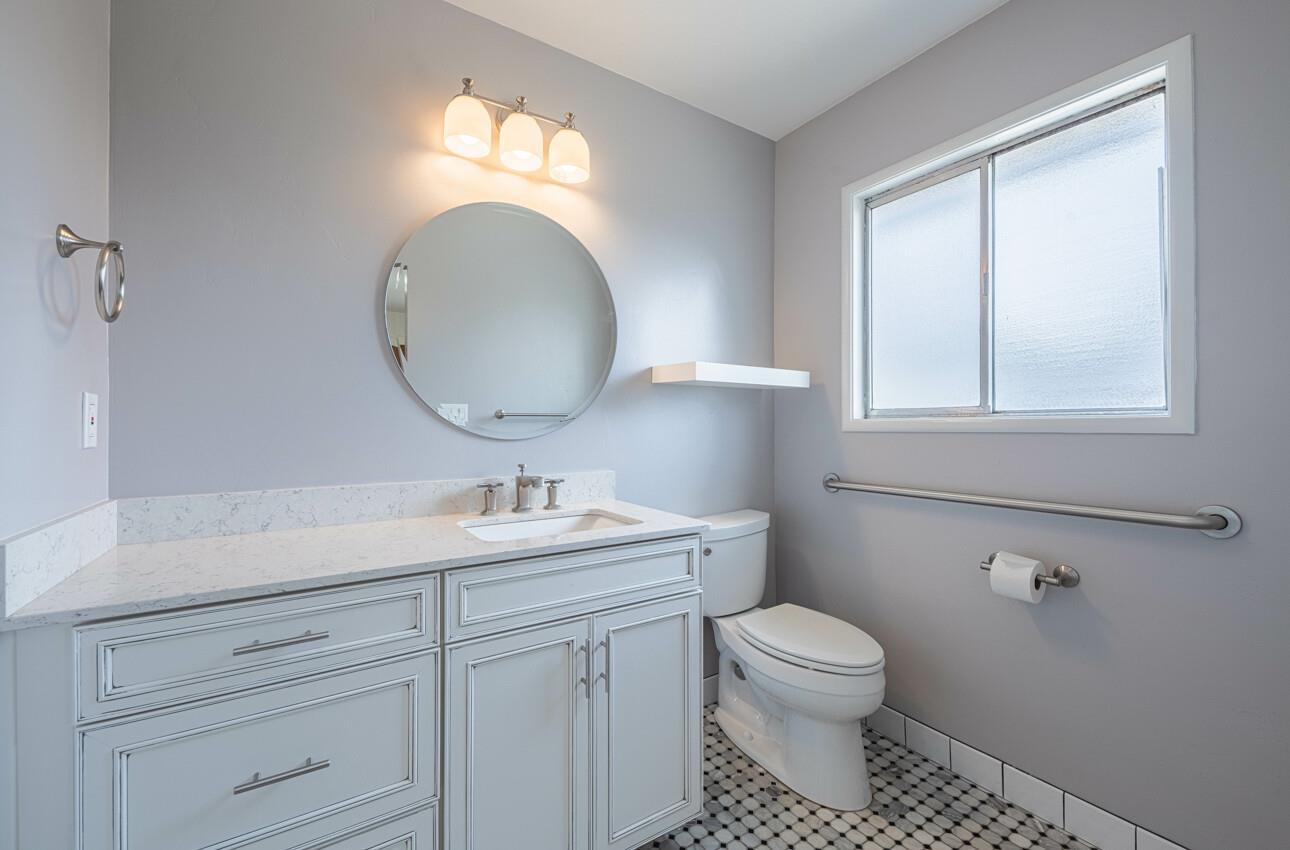 Detail Gallery Image 22 of 34 For 786 Bellarmine Dr, Salinas,  CA 93901 - 4 Beds | 2 Baths