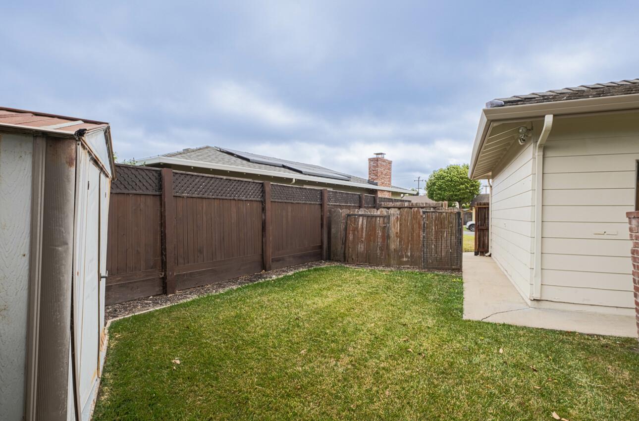 Detail Gallery Image 33 of 34 For 786 Bellarmine Dr, Salinas,  CA 93901 - 4 Beds | 2 Baths