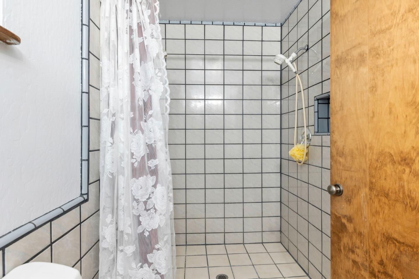 Detail Gallery Image 16 of 35 For 225 White Rock Rd, Los Gatos,  CA 95033 - 3 Beds | 2 Baths