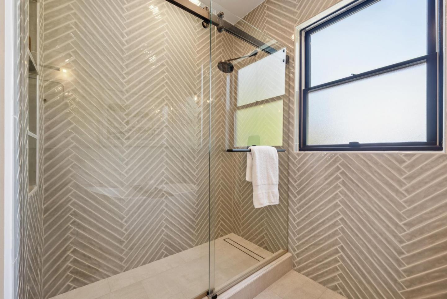 Detail Gallery Image 45 of 90 For 898 Jansen Ave, San Jose,  CA 95125 - 6 Beds | 5/1 Baths
