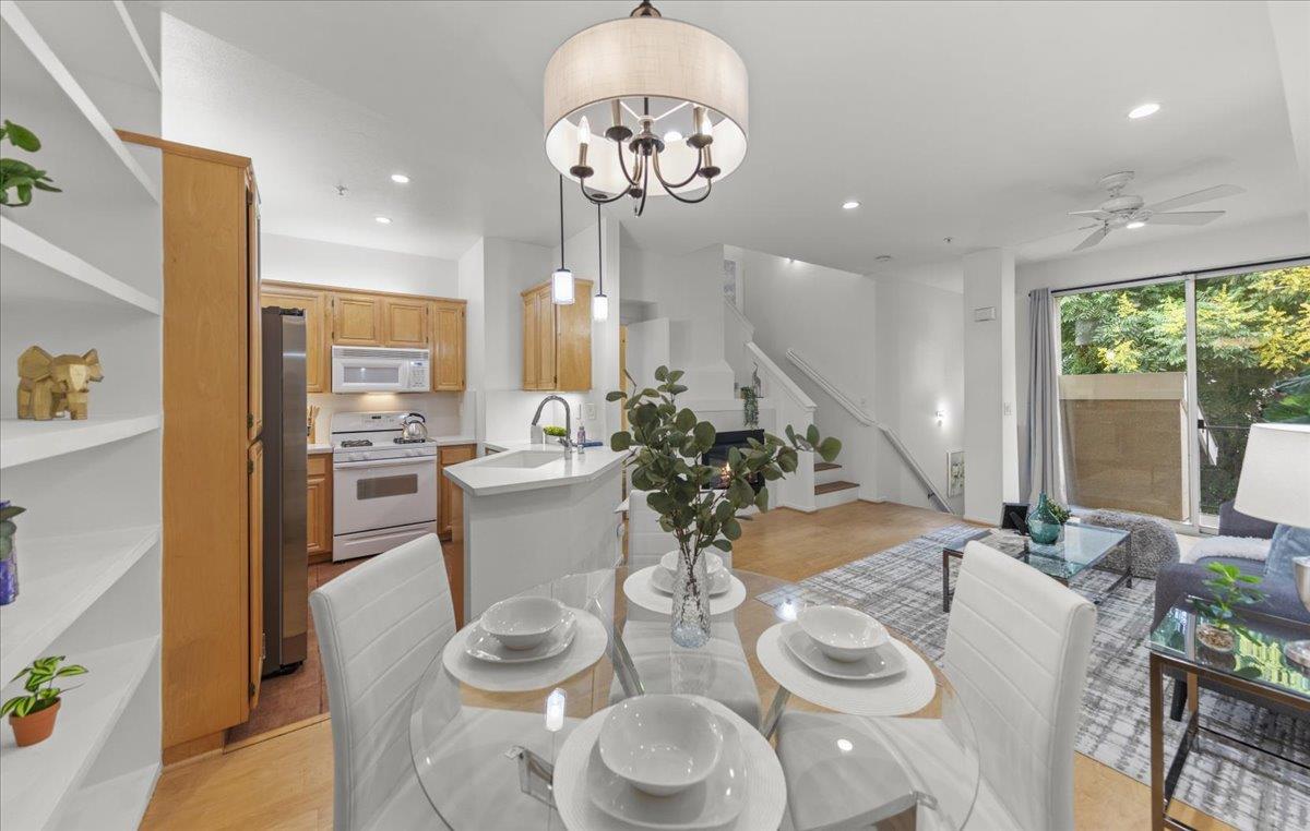 Detail Gallery Image 9 of 34 For 1083 Esparanza Way, San Jose,  CA 95138 - 1 Beds | 1/1 Baths