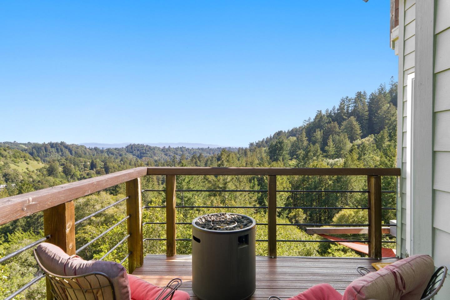 Detail Gallery Image 12 of 42 For 540 Olaughlin Rd, Santa Cruz,  CA 95065 - 3 Beds | 2 Baths