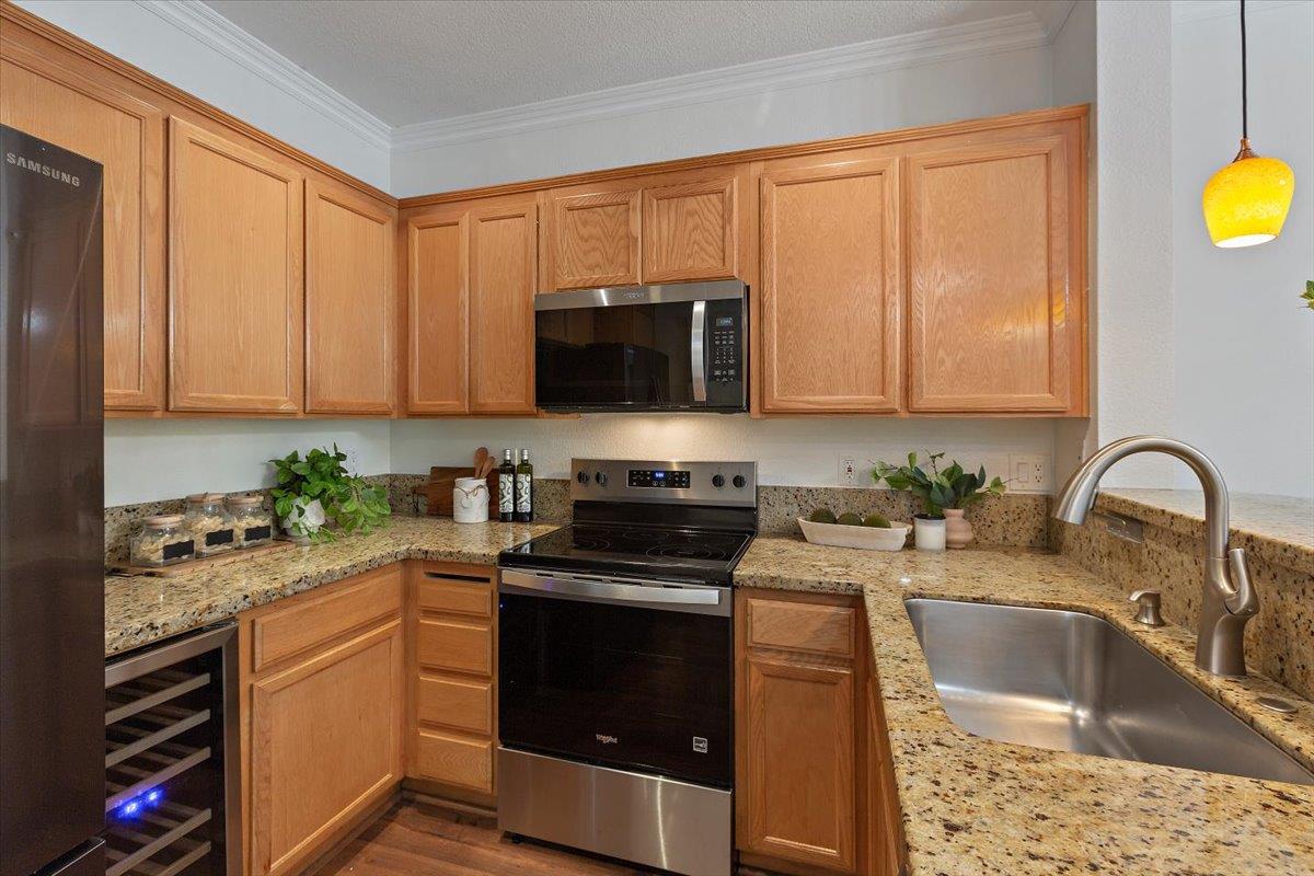 Detail Gallery Image 13 of 35 For 250 Santa Fe Ter #128,  Sunnyvale,  CA 94085 - 3 Beds | 2 Baths