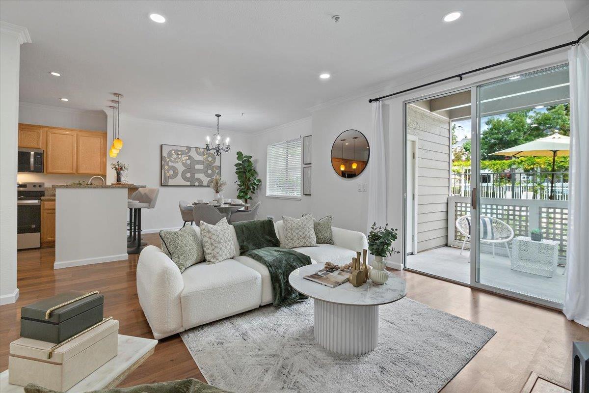 Detail Gallery Image 5 of 35 For 250 Santa Fe Ter #128,  Sunnyvale,  CA 94085 - 3 Beds | 2 Baths