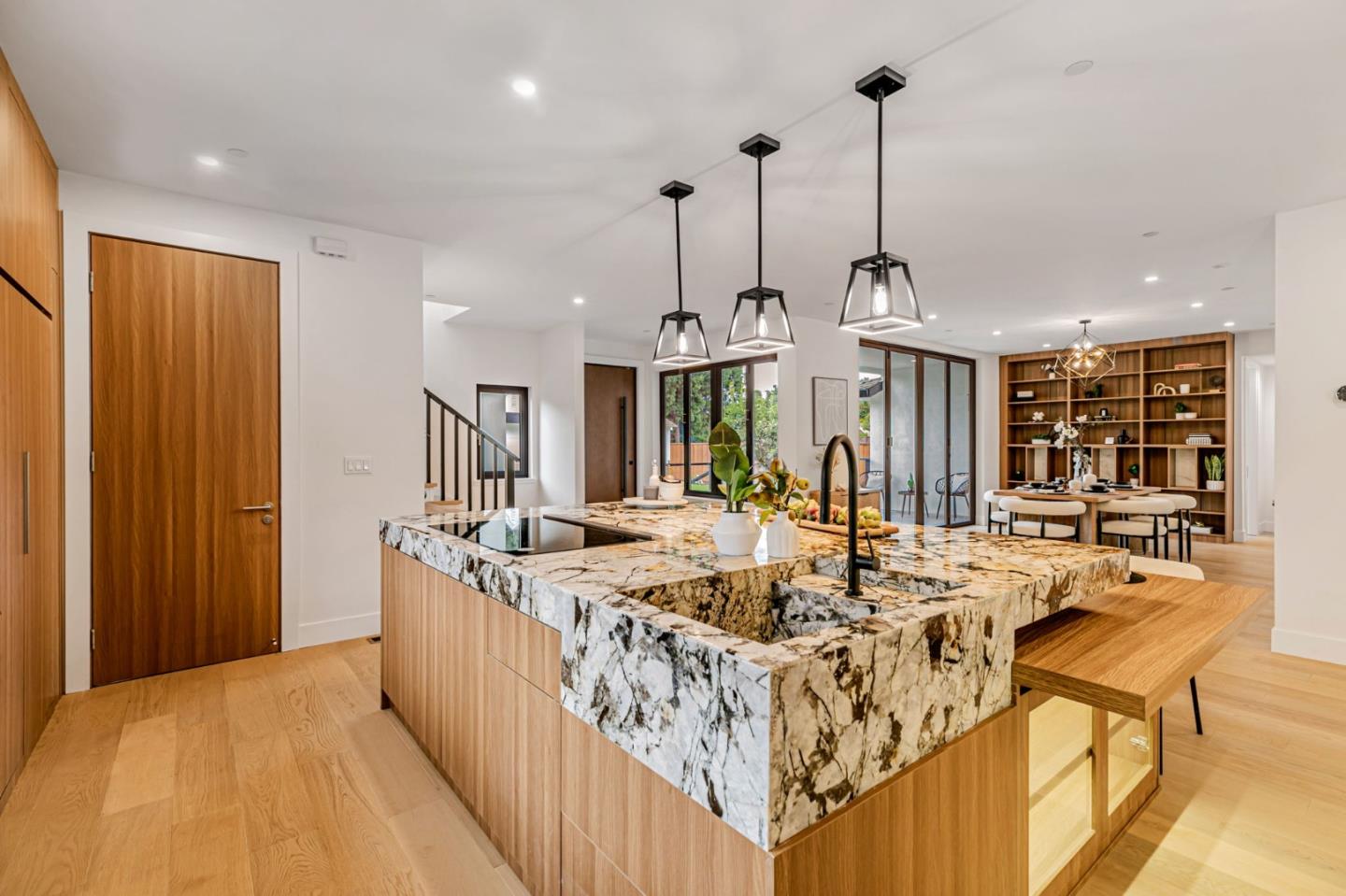 Detail Gallery Image 10 of 53 For 665 Hawthorne Ave, Campbell,  CA 95008 - 5 Beds | 5 Baths