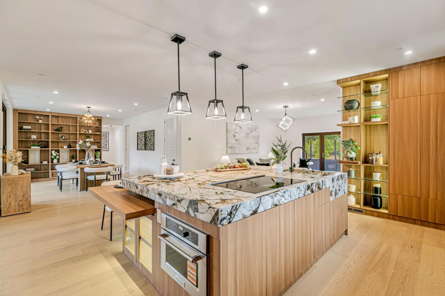 Detail Gallery Image 11 of 53 For 665 Hawthorne Ave, Campbell,  CA 95008 - 5 Beds | 5 Baths