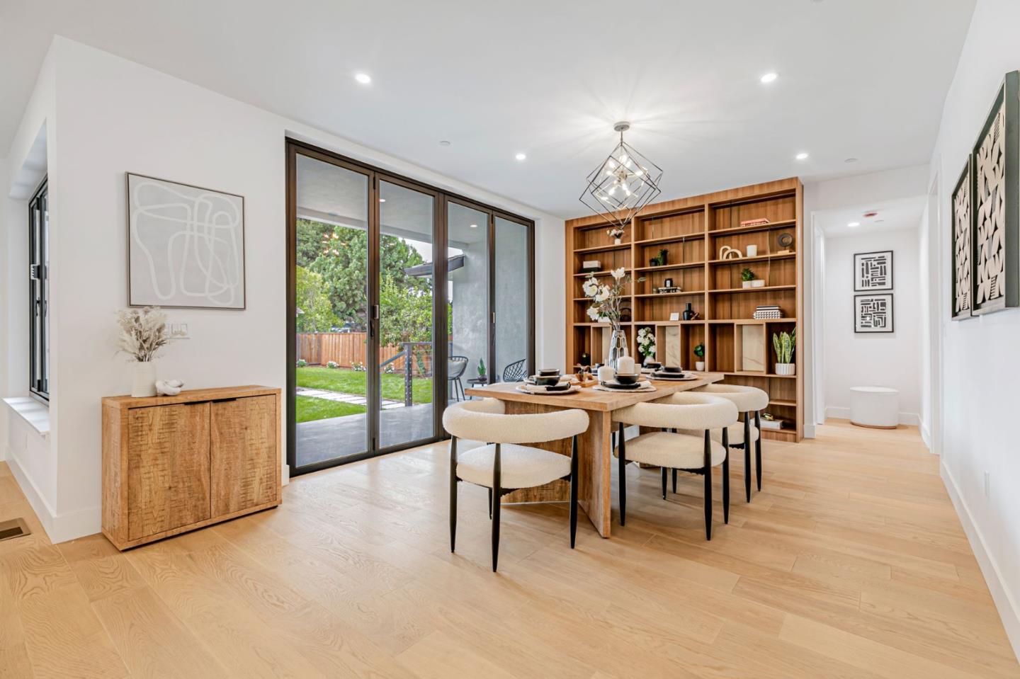 Detail Gallery Image 13 of 53 For 665 Hawthorne Ave, Campbell,  CA 95008 - 5 Beds | 5 Baths